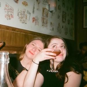 Meet your Posher, Larissa